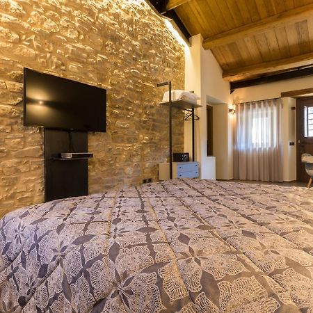 Borgotufi Albergo Diffuso Castel del Giudice Exterior photo