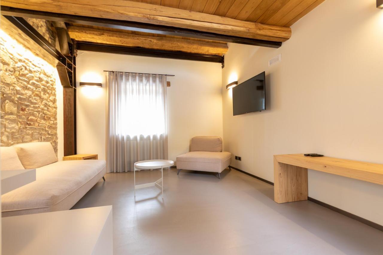 Borgotufi Albergo Diffuso Castel del Giudice Exterior photo