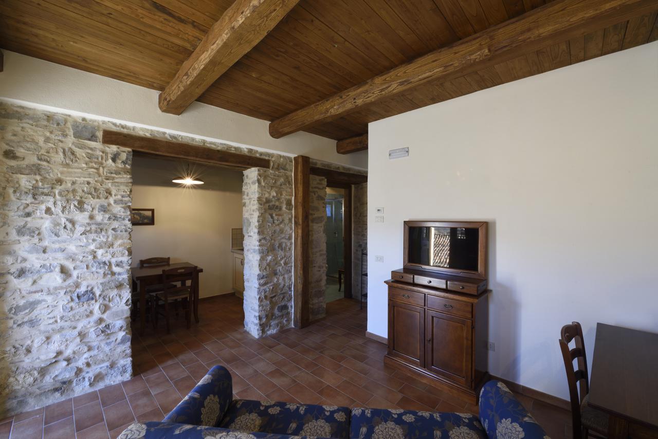 Borgotufi Albergo Diffuso Castel del Giudice Exterior photo