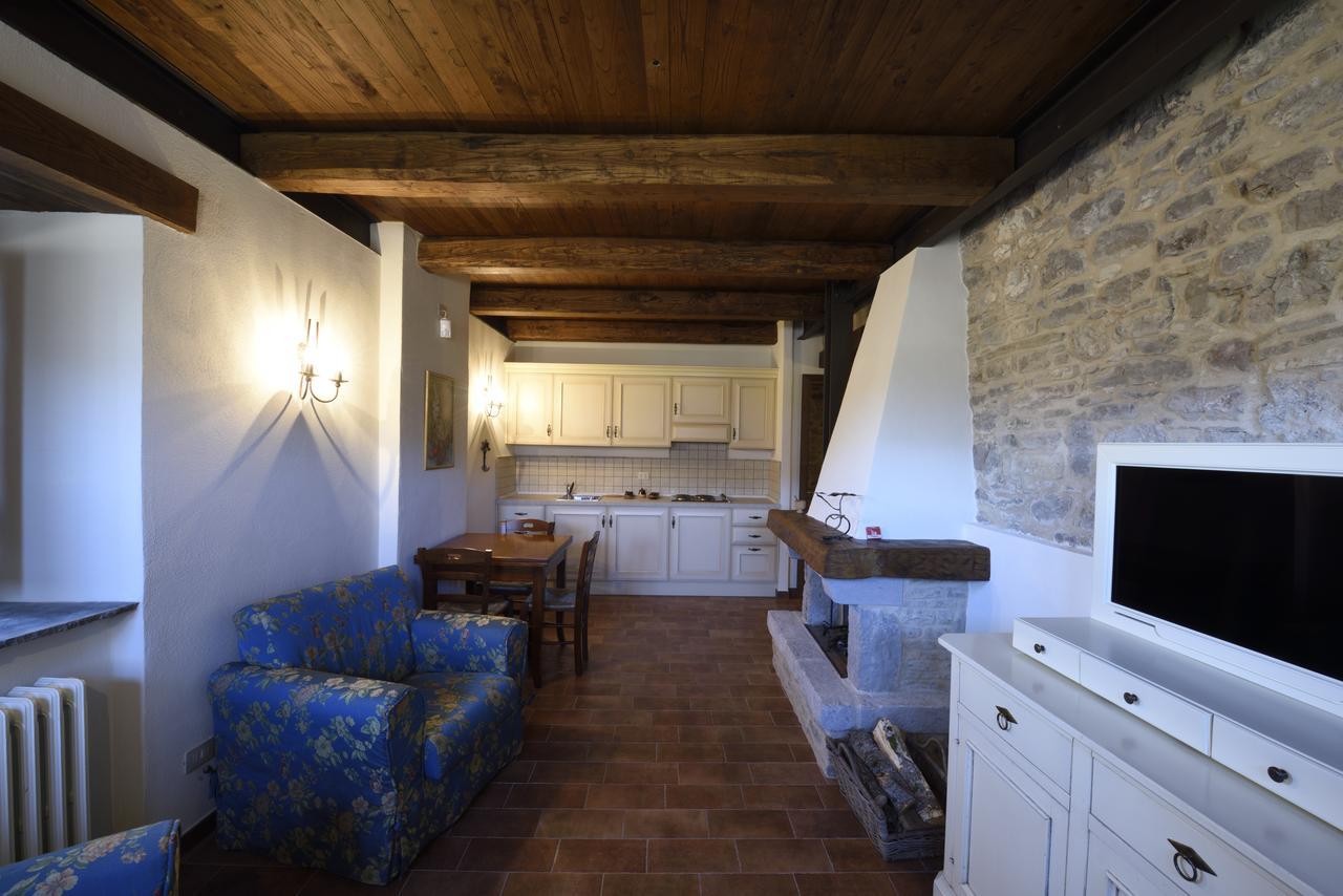 Borgotufi Albergo Diffuso Castel del Giudice Exterior photo
