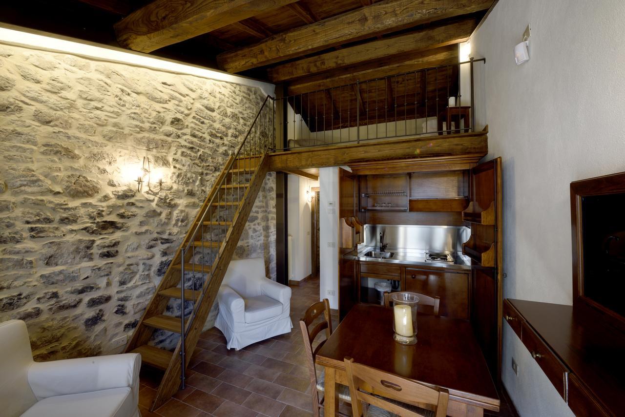 Borgotufi Albergo Diffuso Castel del Giudice Exterior photo
