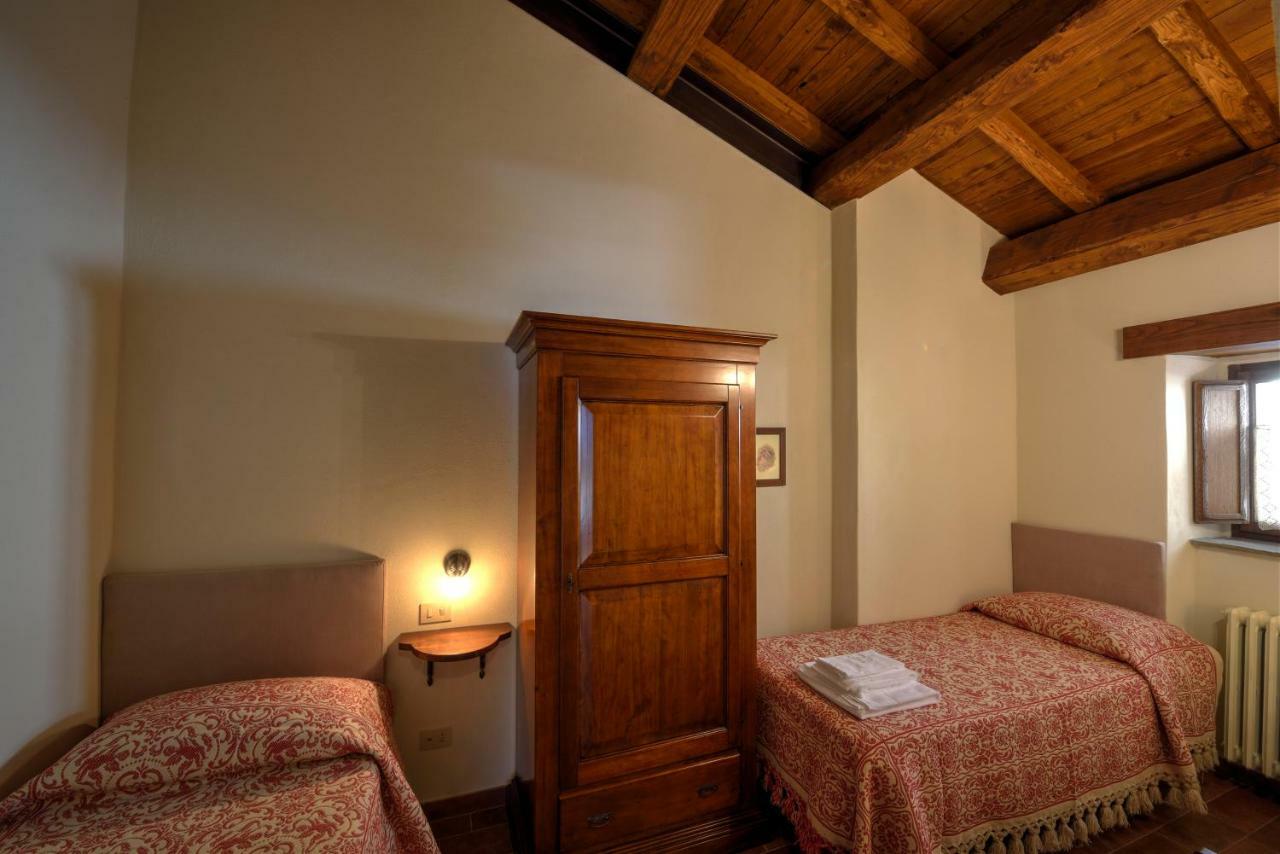 Borgotufi Albergo Diffuso Castel del Giudice Exterior photo