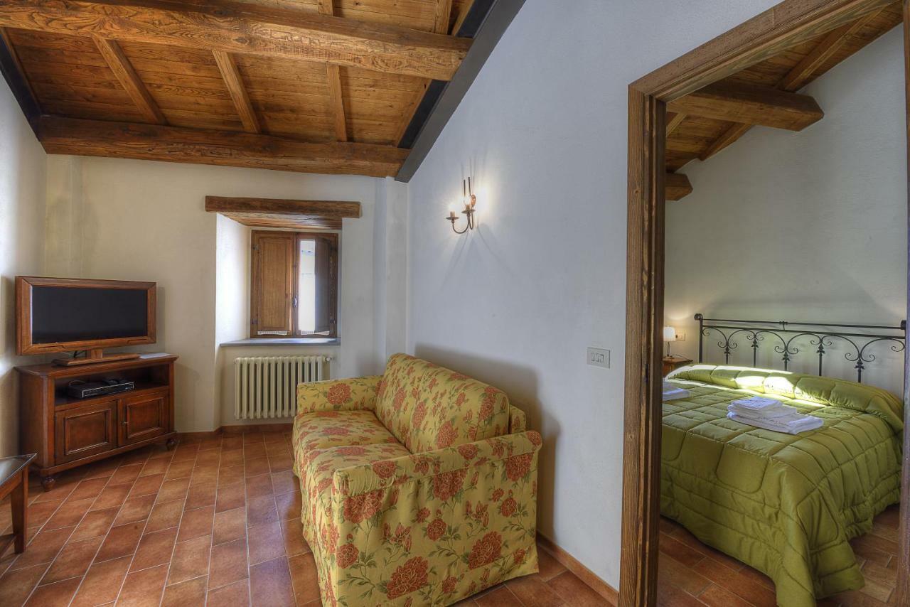 Borgotufi Albergo Diffuso Castel del Giudice Exterior photo