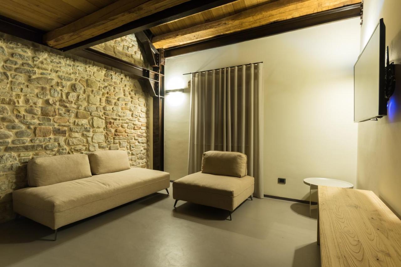 Borgotufi Albergo Diffuso Castel del Giudice Exterior photo